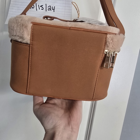 Starbucks faux fur and faux suede purse - Picture 2 of 3